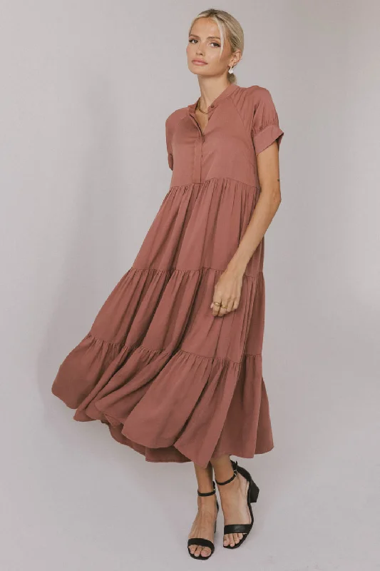 Amanda Tiered Dress in Raisin Boutique Styles