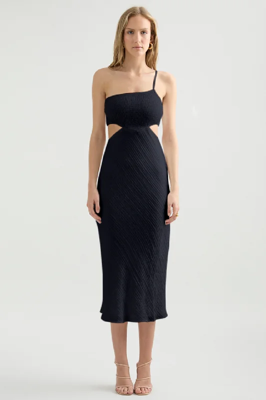 Norah Midi Dress - Black Charming Silhouette