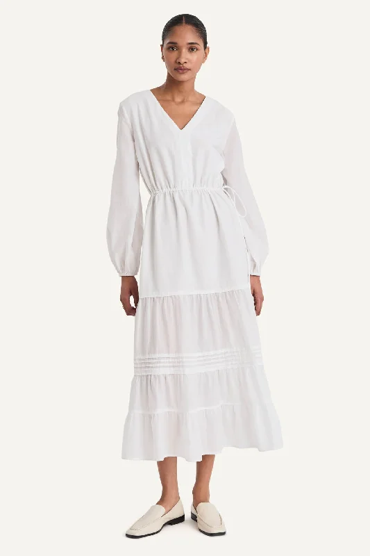 Eze Dress in White Flowy Fabric