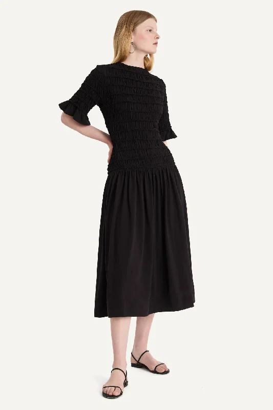 Maud Dress in Black Seasonal Picks