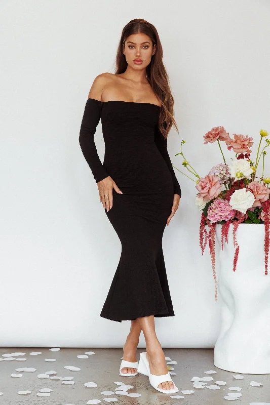 Speakeasy Off-Shoulder Maxi Dress Black Classic Charm