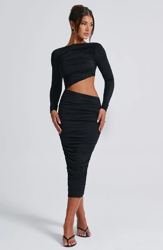 Rylee Midi Dress - Black Elevate Your Wardrobe