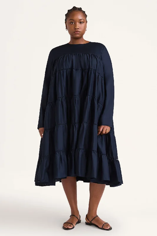 Essaouira Dress in Navy Stylish Spring Fashion