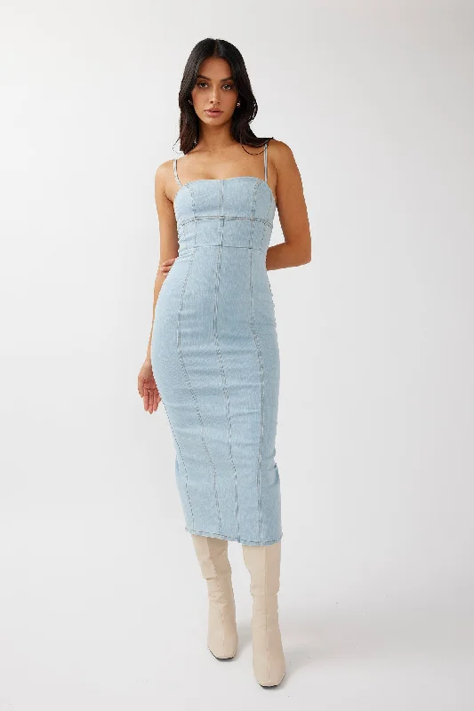 Lenni Denim Midi Dress Light Blue Your Timeless Wardrobe Awaits