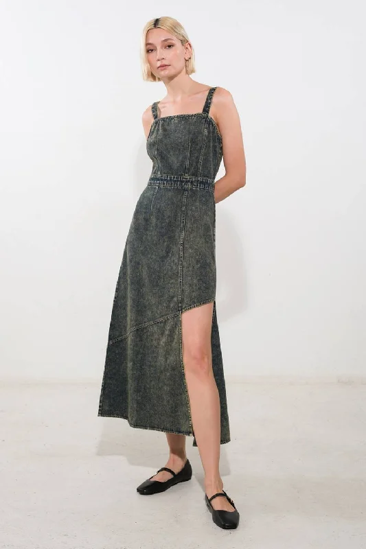 EXOTIC BREEZE DENIM MIDI DRESS Trendy Clothing Sale