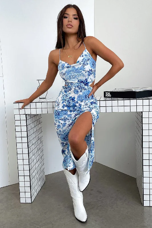 Moana Midi - Blue Floral Lighten Up With Nordic Styles