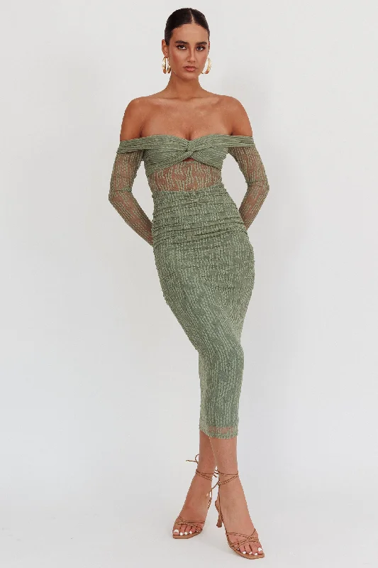 Oliana Off-Shoulder Mesh Maxi Dress Fern Vintage Charm