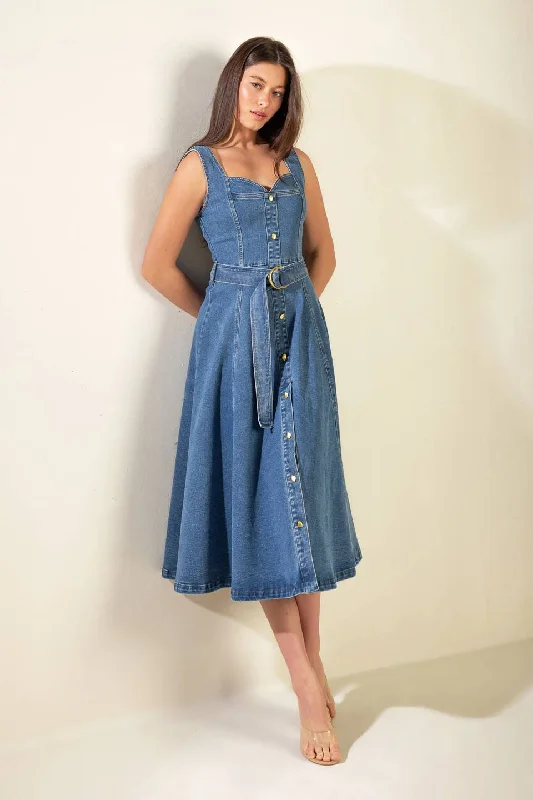 PRETTIEST BEHAVIOR DENIM MIDI DRESS Fashionista Favorites