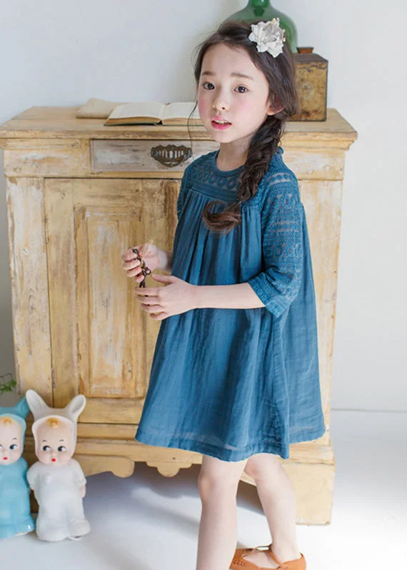 Blue O-Neck Wrinkled Cotton Girls Mid Dresses Half Sleeve Trend Setting Wardrobe