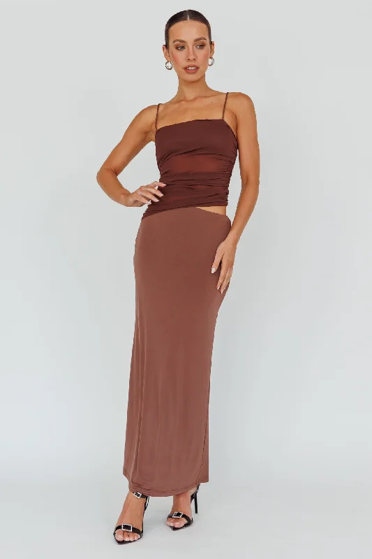 Lorely Ruched Bodice Midi Dress Brown Effortless Style