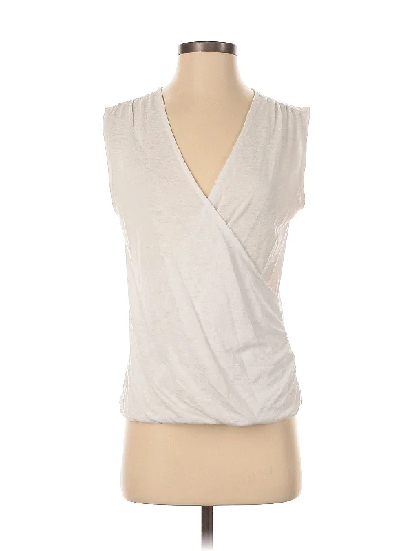 Sleeveless T Shirt Fashion Forward, Function First