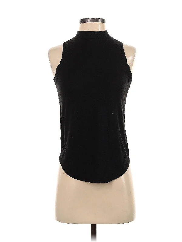 Sleeveless Turtleneck Modern Women's Fashion