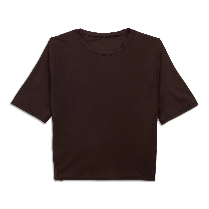 Wundermost Ultra-Soft Crewneck Cropped T-Shirt Sale Quality Driven Apparel