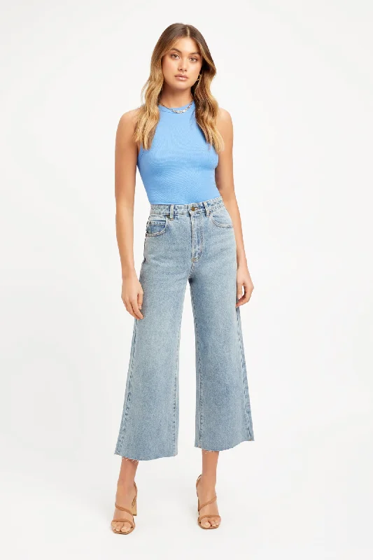 Taylor Crop Flare Fashion Forward