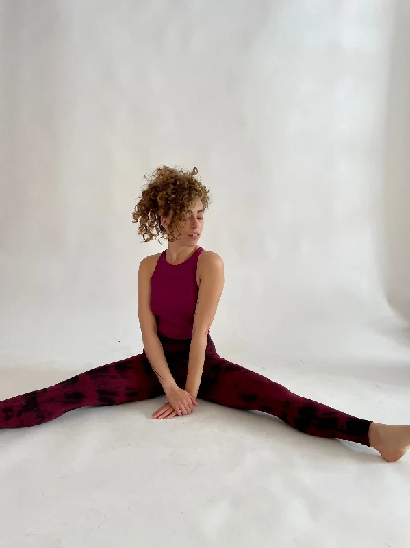 Tie Dye Yoga Leggings - Wine & Black Seasonal Trend